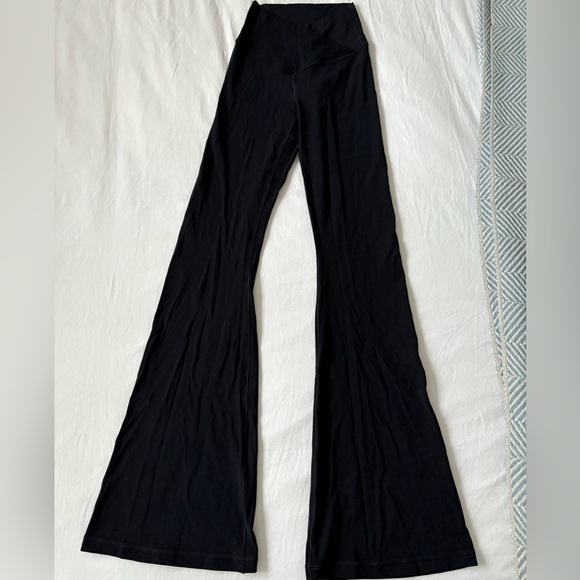 NWOT Aerie Crossover Black Flare Leggings - Picture 5 of 8